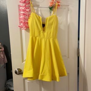 Beautiful yellow dress